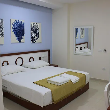 Detari Hotel *